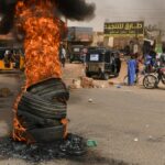 Συνεχίζονται οι βομβαρδισμοί στο Σουδάν, παρά την τριήμερη κατάπαυση του πυρός