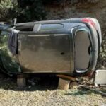 Σύρος: Οδηγός έπεσε με το όχημά του σε γκρεμό - Γλίτωσε από θαύμα