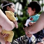Το φεστιβάλ με τα μωρά «σούμο που κλαίνε» επέστρεψε στην Ιαπωνία μετά από τέσσερα χρόνια