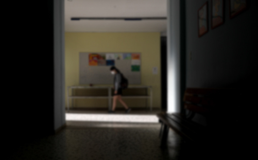 Τρεις μαθήτριες από τις Σέρρες κατήγγειλαν τον καθηγητή τους για σεξουαλική παρενόχληση