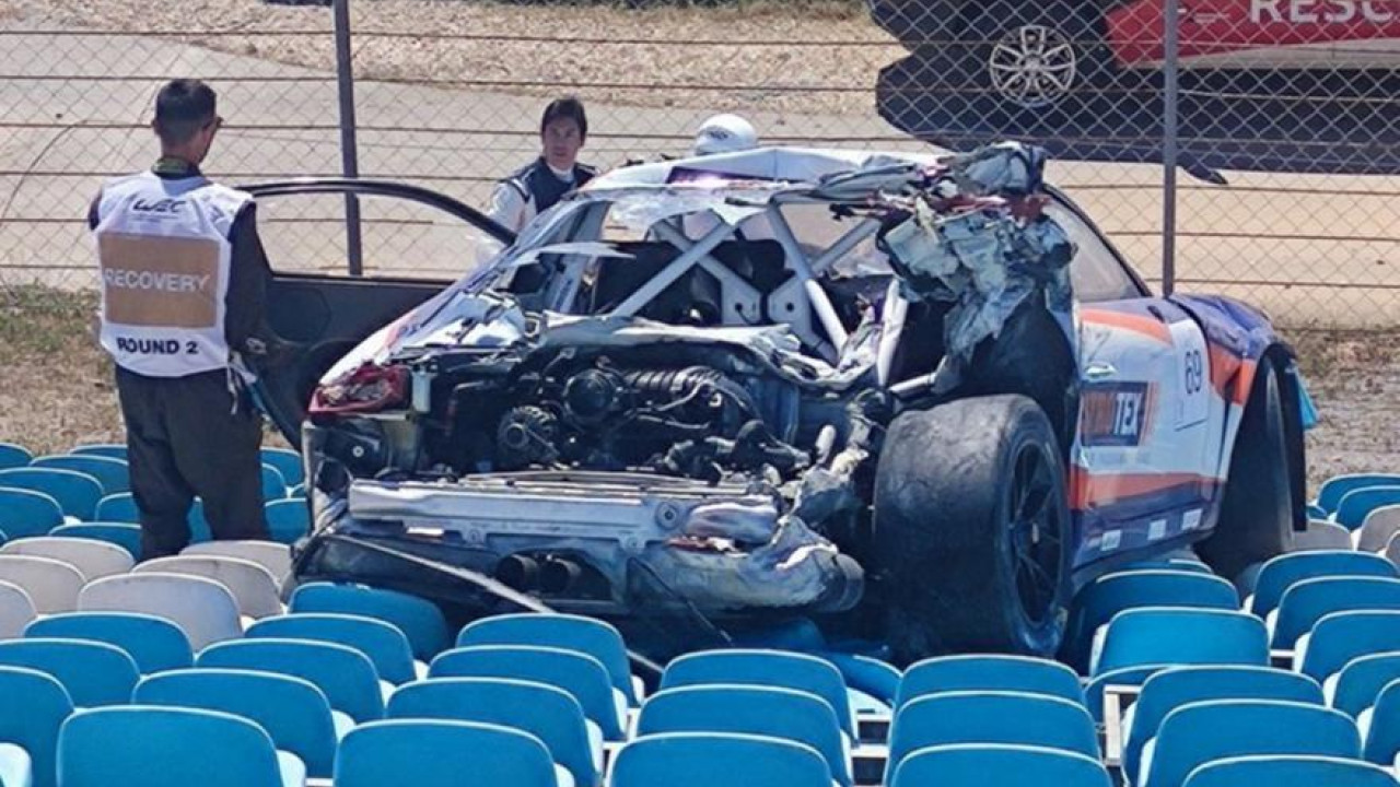 Τρομακτικό ατύχημα στην Πορτογαλία: Αγωνιστικό αυτοκίνητο «πέταξε» και προσγειώθηκε στις κερκίδες - Δείτε βίντεο