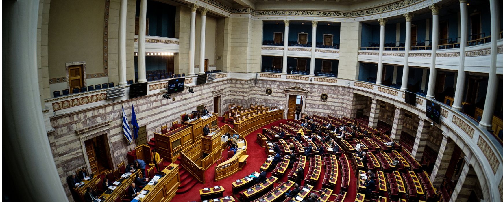 Τροπολογία για μπλόκο στο κόμμα Κασιδιάρη: «Πυρ ομαδόν» στην κυβέρνηση εξαπολύει η αντιπολίτευση