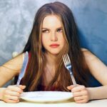 Hanger ή «οργισμένη πείνα»: γιατί κάποιοι θυμώνουν όταν πεινάνε;