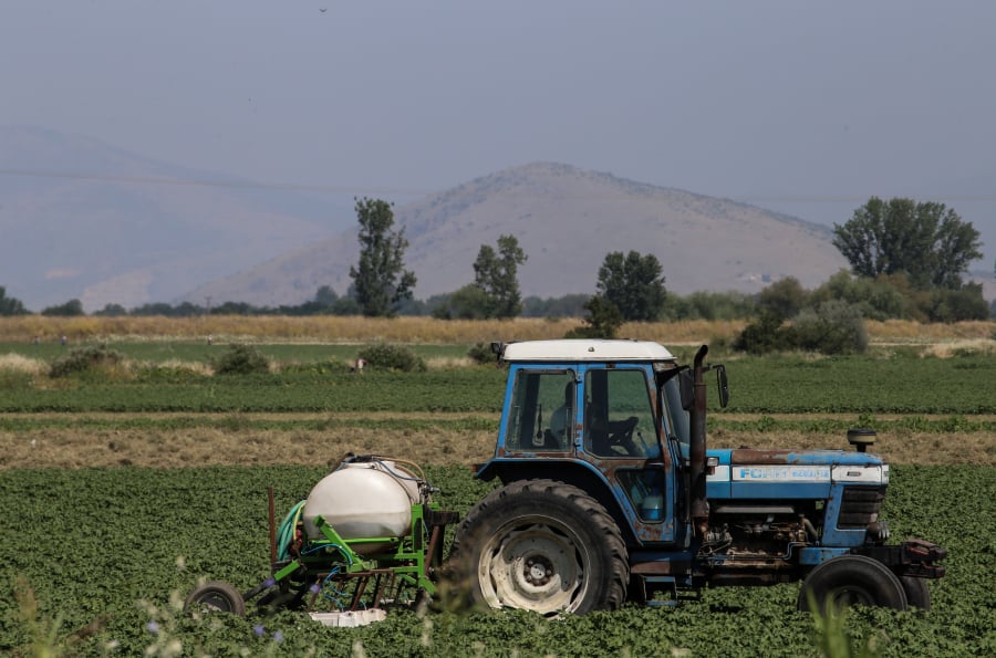 Αγρότης στο Ηράκλειο καταπλακώθηκε από το τρακτέρ - Τηλεφώνησε σε συγγενείς και μετά πέθανε