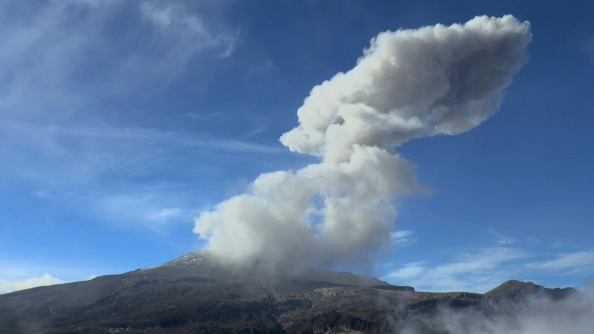 Γουατεμάλα: Σε εκρηκτική δραστηριότητα το ηφαίστειο Φουέγο – Απομακρύνθηκαν εκατοντάδες κάτοικοι (video)