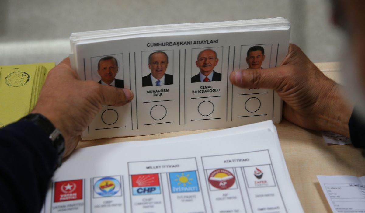 Εκλογές στην Τουρκία: Έκλεισαν οι κάλπες – Ερντογάν ή Κιλιτσντάρογλου;