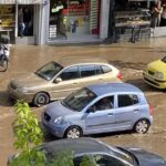 Θεσσαλονίκη: "Ποτάμι" από τα λύματα ο δρόμος μπροστά στα δικαστήρια - Δυσοσμία και μποτιλιάρισμα