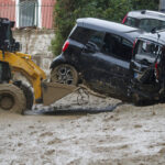 Ιταλία: Στην πόλη Τσεζένα πολλοί κάτοικοι ανέβηκαν στις στέγες των σπιτιών εξαιτίας πλημμύρας - Βίντεο