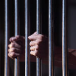 Καλαμάτα: Προσωρινά κρατούμενος ο 15χρονος για το μαχαίρωμα 28χρονου έξω από κλαμπ