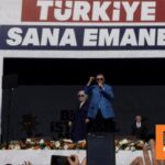 Ο Ερντογάν αποκαλεί «μέθυσο» τον Κιλιτσντάρογλου σε προεκλογική συγκέντρωση στην Κωνσταντινούπολη
