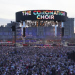 Στέψη Καρόλου: «Αυλαία» με την πολυαναμενόμενη συναυλία και 50.000 υπαίθρια πάρτι