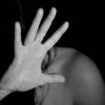 Τύρναβος: 22χρονη κατήγγειλε ομαδικό βιασμό – Συνελήφθησαν 4 ανήλικοι και οι γονείς τους