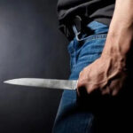 «Συναγερμός» στη Θεσσαλονίκη: Άνδρας που απείλησε 17χρονο με μαχαίρι, ταμπουρώθηκε σε διαμέρισμα με μια γυναίκα