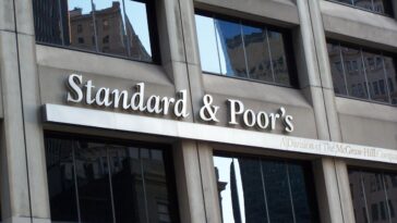 O Standard & Poor’s προχώρησε στην αναβάθμιση της ελληνικής οικονομίας – Κ. Μητσοτάκης:  Επίτευγμα του λαού μας η νέα θετική αξιολόγηση