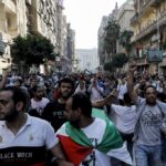 Στην πλατεία Ταχρίρ και σε ολόκληρη την Αίγυπτο, χιλιάδες άνθρωποι διαδηλώνουν για τη Γάζα