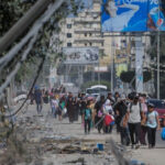 Το Ισραήλ πλήττει Παλαιστίνιους που προσπαθούν να φύγουν προς τη νότια Λωρίδα της Γάζας