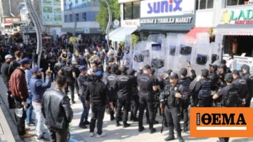Τριάντα πέντε άνθρωποι, ανάμεσά τους εννέα Γερμανοί,  συνελήφθησαν στην Τουρκία σε εκδήλωση όπου καταγγέλθηκαν οι επιθέσεις στη Συρία