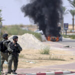 «Φλέγεται» η Μέση Ανατολή: Χερσαία επίθεση ετοιμάζει το Ισραήλ, ενώ λένε για «εκατοντάδες τρομοκράτες» που σκοτώθηκαν - Πάνω από 700 συνολικά οι νεκροί