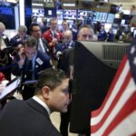 Αμετάβλητα τα επιτόκια και άνοδος στη Wall Street