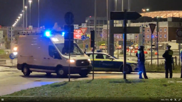 Γερμανία: Εκλεισε το αεροδρόμιο του Αμβούργου - Ενοπλος έσπασε με το όχημά του την πύλη