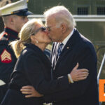 Δείτε φωτογραφίες: Το παθιασμένο φιλί του Τζο Μπάιντεν στη Τζιλ