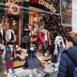 Εμπορικά καταστήματα: Στις 12 Δεκεμβρίου αρχίζει το εορταστικό ωράριο – Ανοικτά τις Κυριακές 17, 24 και 31 Δεκεμβρίου