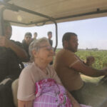 Ισραήλ: Απελευθερώθηκε η 85χρονη που τη μετέφεραν στη Γάζα μέλη της Χαμάς  με αμαξίδιο του γκολφ