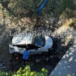 Λαμία: Αυτοκίνητο κατέληξε σε γέφυρα – Αλώβητοι βγήκαν οι δύο επιβάτες