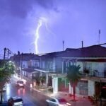 Νέο έκτακτο δελτίο επιδείνωσης του καιρού - Καταιγίδες, χαλάζι και κεραυνοί θα «χτυπήσουν» τη χώρα