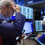 Στάση αναμονής στη Wall Street – Οι επενδυτές περιμένουν τα στοιχεία για τον πληθωρισμό