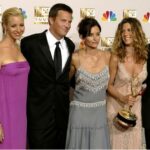 Τα «Φιλαράκια» βρίσκονται σε συζητήσεις για να επανενωθούν και να τιμήσουν τον Μάθιου Πέρι στα βραβεία Emmy
