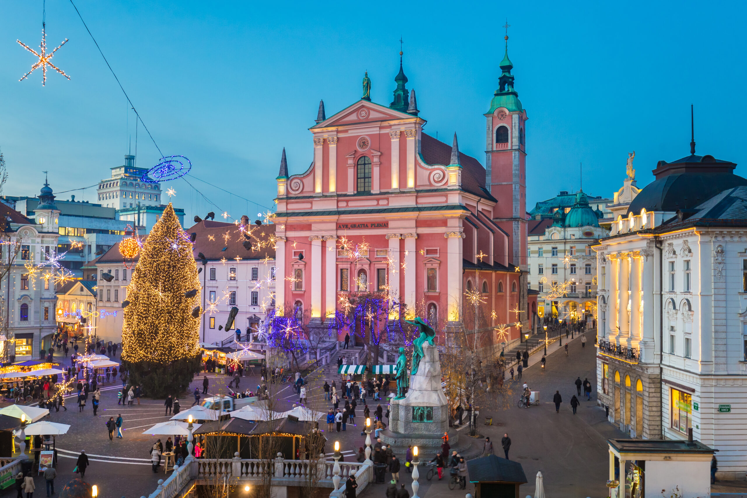 Χριστούγεννα στη Λουμπλιάνα: Όταν η ηρεμία αγκαλιάζει την κομψότητα