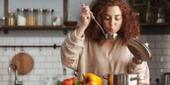 9 κακές μαγειρικές συνήθειες που σαμποτάρουν τις συνταγές σας