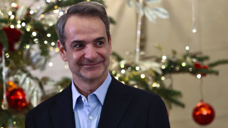 O «χριστουγεννιάτικος» απολογισμός του Κυρ. Μητσοτάκη: «Η Ελλάδα ατενίζει το μέλλον με περισσότερη αισιοδοξία!»