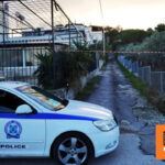Άγριο έγκλημα στα Καλύβια: «Όλα έγιναν εν βρασμώ ψυχής» είπε στην αστυνομία ο 16χρονος που σκότωσε τον πατέρα του