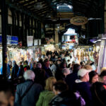 Αγορές της τελευταίας στιγμής ενόψει Πρωτοχρονιάς —Ανοιχτά μέχρι τις 18:00 τα εμπορικά καταστήματα