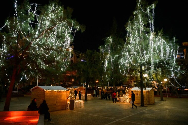 Από 23 Δεκεμβρίου έως 6 Ιανουαρίου τα «Χριστουγεννιάτικα Χωριά» του Δήμου Αθηναίων υποδέχονται μικρούς και μεγάλους σε 10 γειτονιές