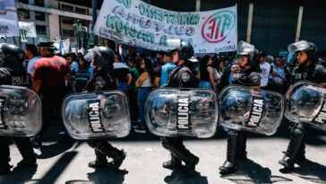 Αργεντινή: Οι διοργανωτές διαδήλωσης καλούνται να πληρώσουν το κόστος της κινητοποίησης των δυνάμεων ασφαλείας