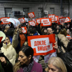 Βελιγράδι: Νέα διαδήλωση με αίτημα την επανάληψη των δημοτικών εκλογών – Συνεχίζουν την απεργία πείνας οι δύο ηγέτες της αντιπολίτευσης