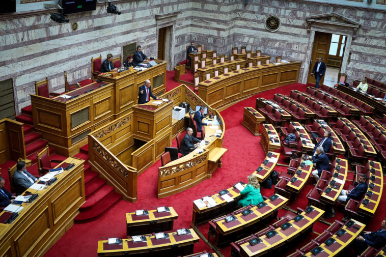 Βουλή: Συζήτηση του ν/σ για το Ελληνικό Κτηματολόγιο – Δεσμεύσεις Κ. Κυρανάκη και για άλλες βελτιώσεις