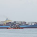 Καταρρέουν τα έσοδα της διώρυγας του Σουέζ λόγω των Χούθι – Οι ναυτιλιακές εταιρείες αλλάζουν ρότα εξαιτίας των επιθέσεων