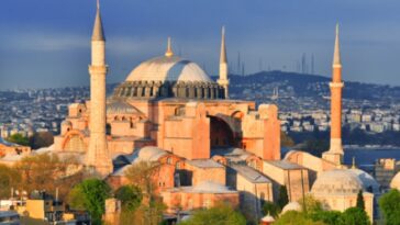Λέκκας στην ΕΡΤ: Στην Κωνσταντινούπολη περιμένουμε ένα μεγάλο σεισμό – Ανησυχία για την Αγία Σοφία
