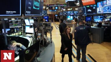 Με μικρές απώλειες η τελευταία συνεδρίαση του 2023 στη Wall Street