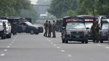 Πακιστάν: Τουλάχιστον οκτώ νεκροί από επίθεση ενόπλων σε λεωφορείο