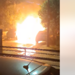 Στις φλόγες 4 οχήματα στα Βριλήσσια - Δείτε βίντεο