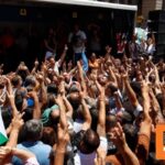 Στους δρόμους του Μπουένος Άιρες χιλιάδες πολίτες - Διαμαρτύρονται για τις «παράνομες μεταρρυθμίσεις» του Μιλέι