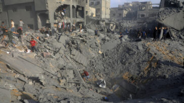 «Σφαγή»: Τουλάχιστον 70 οι νεκροί από βομβαρδισμό στον προσφυγικό καταυλισμό Μαγάζι της Γάζας, ανακοίνωσε η Χαμάς