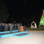 Υπ. Εθνικής Άμυνας: Φωταγωγήθηκε το χριστουγεννιάτικο δέντρο παρουσία Ν. Δένδια