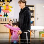 Giant Heart και Γιάννης Κωνσταντέλιας δίνουν χαρά στα παιδιά του Ορφανοτροφείου Βόλου