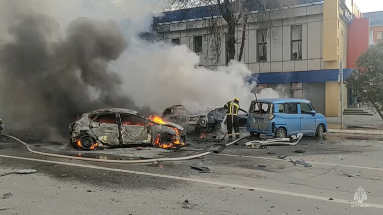 Ένας νεκρός και επτά τραυματίες από ουκρανικούς πυραύλους στη Μπέλγκοροντ